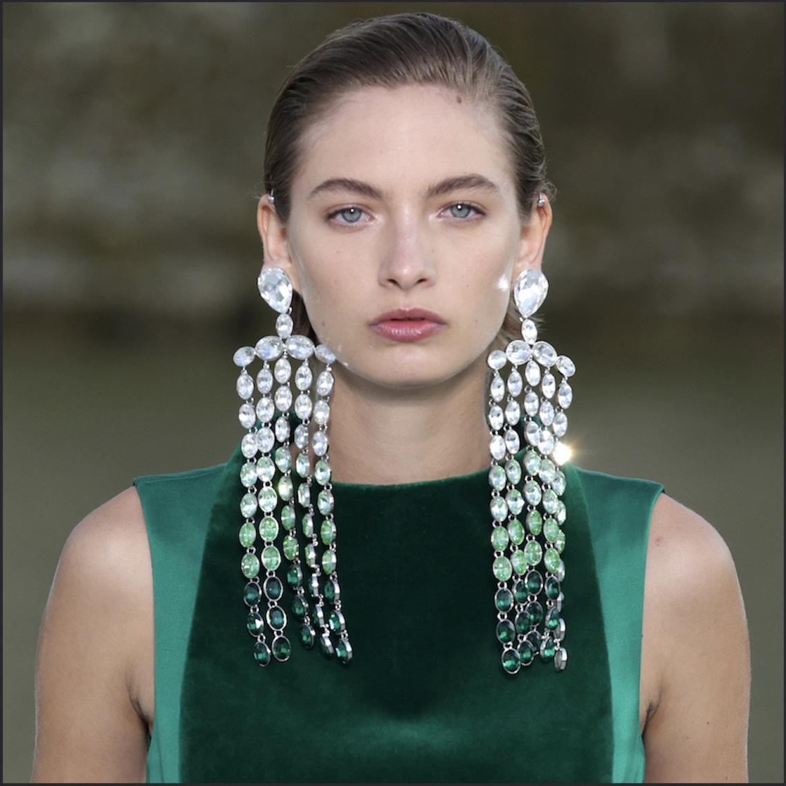 Fall Jewelry Trends Call for an Extravagant Earscape—Make the Trend